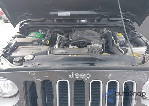 2018 Jeep Wrangler Jk Unlimited Sahara 4X4 z USA, uszkodzony, nr VIN 1C4BJWEG0JL835899